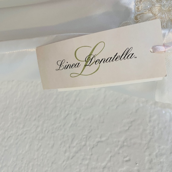 LINEA DONATELLA Embroidered Satin Short Chemise Nightgown Baby Doll Ivory Sz XL - Picture 9 of 12